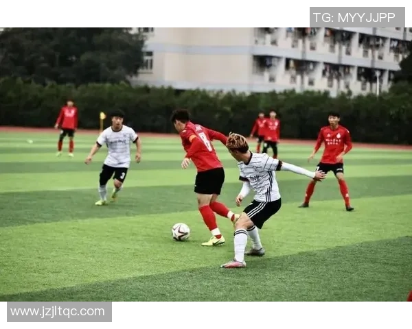 大学足球赛精彩推送全程回顾与精彩瞬间分享助力校园足球热潮